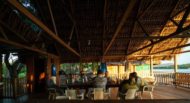 Peacock Bass lodge colombia